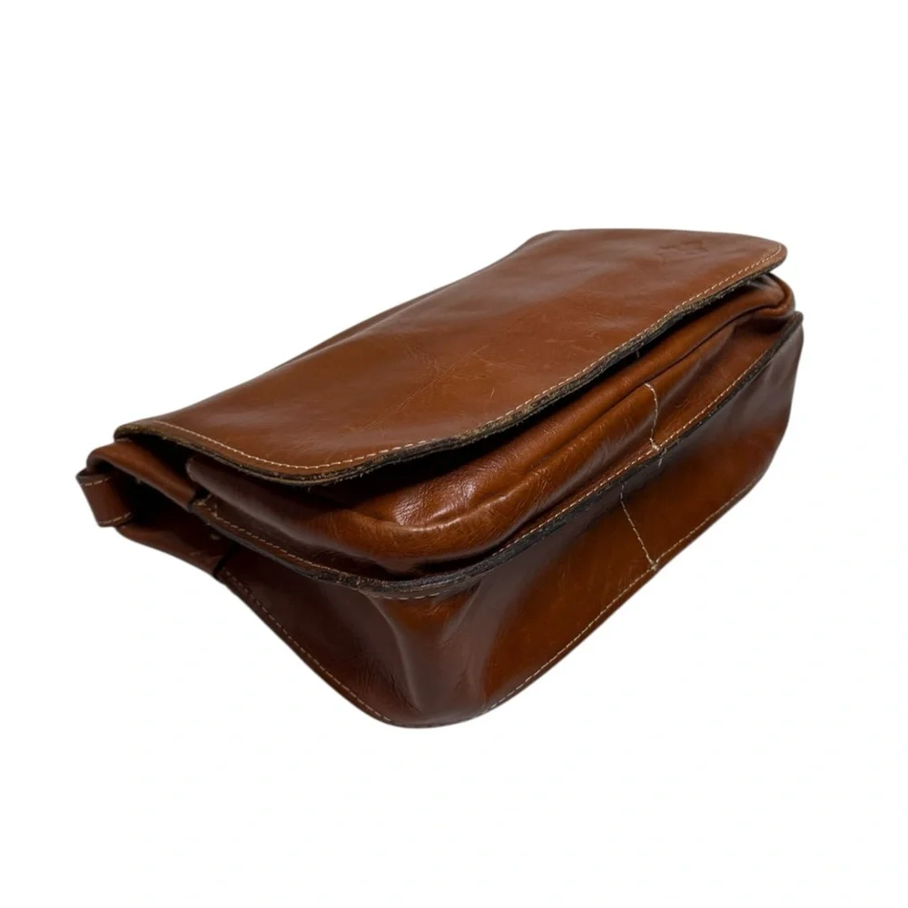Patricia Nash Leather Messenger Bag Medium Sized - Picture 2 of 8